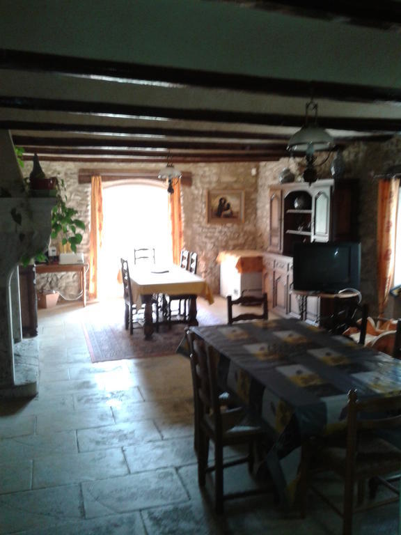 Bed and Breakfast Le Chateau Des Estubiers Sérignan-du-Comtat Exteriér fotografie